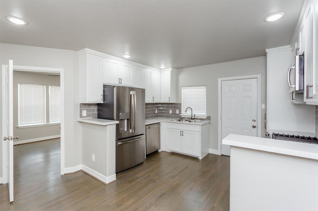 Primary Photo - 211 N Milby St