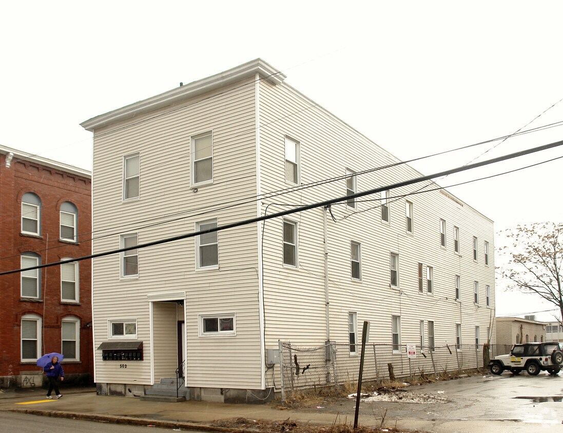 Primary Photo - 502 Pine St