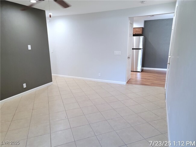 Building Photo - 3151 N Soaring Gulls Dr