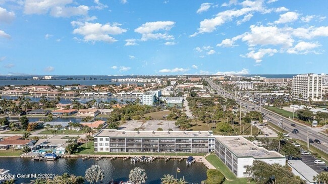 Foto del edificio - 1595 N Atlantic Ave