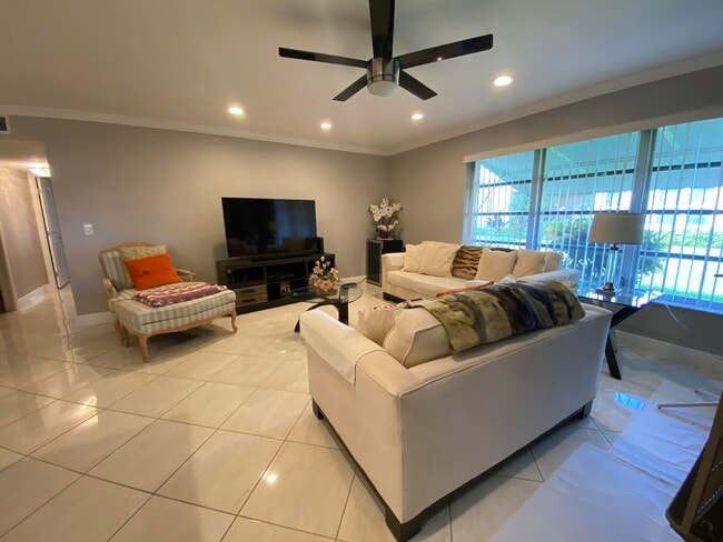 Building Photo - 14689 Canalview Dr