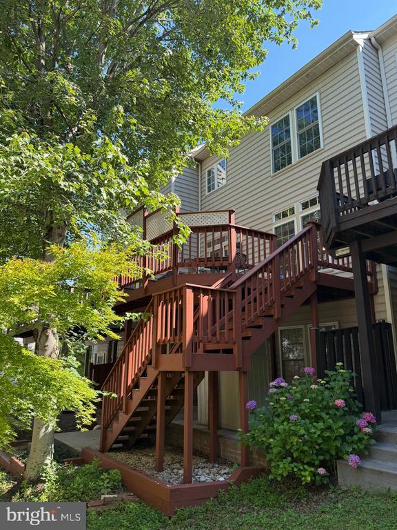 Building Photo - 10631 Sandown Way