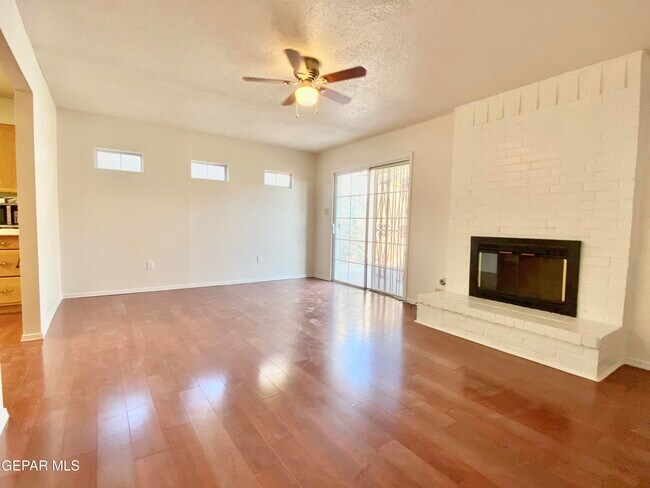 Foto del edificio - 308 Cabaret Dr