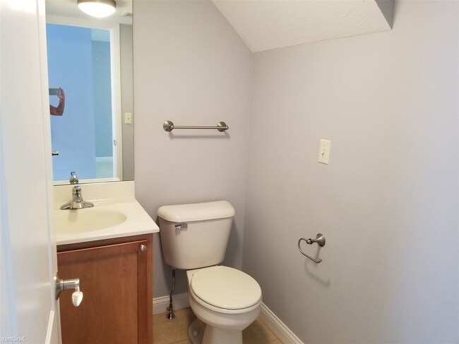 Building Photo - 3464 Rivers Edge Dr