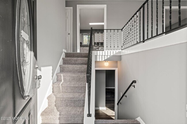 Foto del edificio - 2344 Fernwood Ave