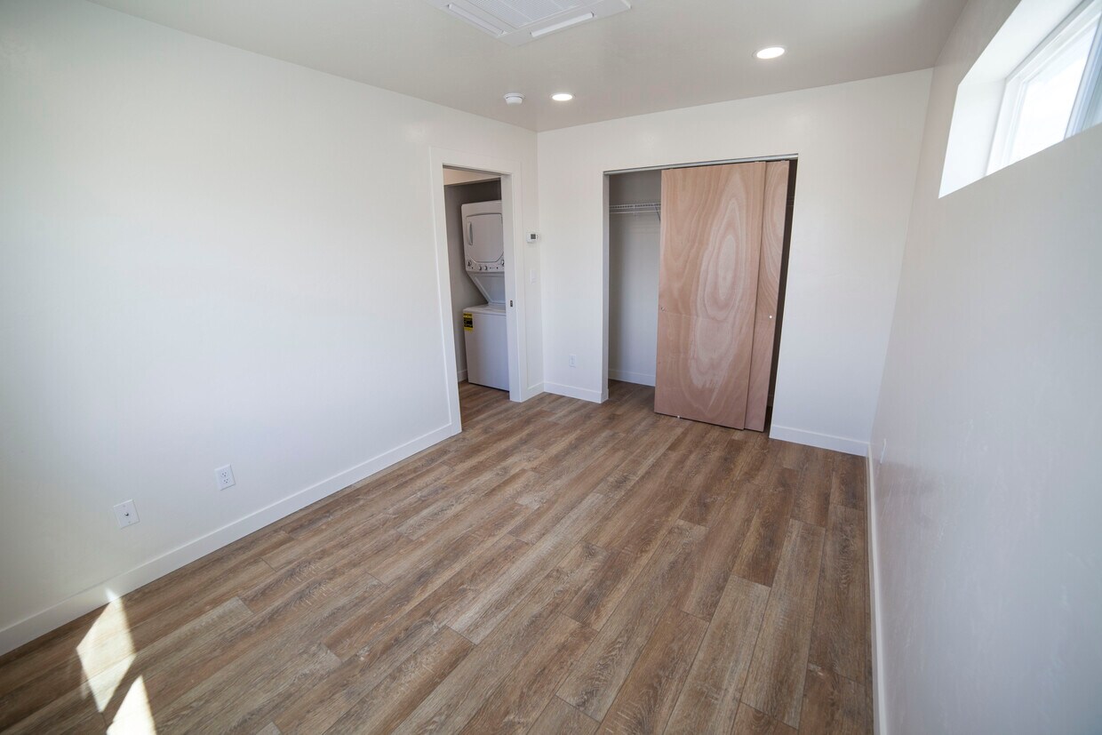 Bedroom - 308 S Ute Ave