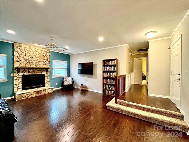 Building Photo - 8131 Rittenhouse Cir