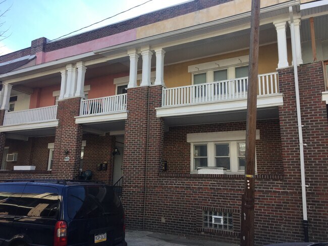 Foto del edificio - 5438 Chancellor St