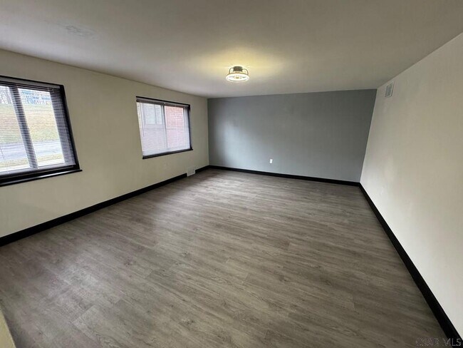 Foto del edificio - 1201 Heeney Ave