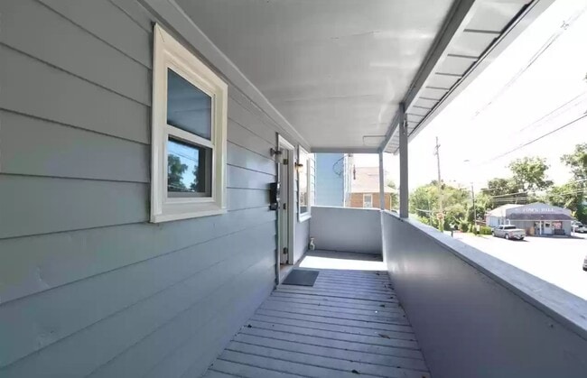 Building Photo - 1006 Willey St