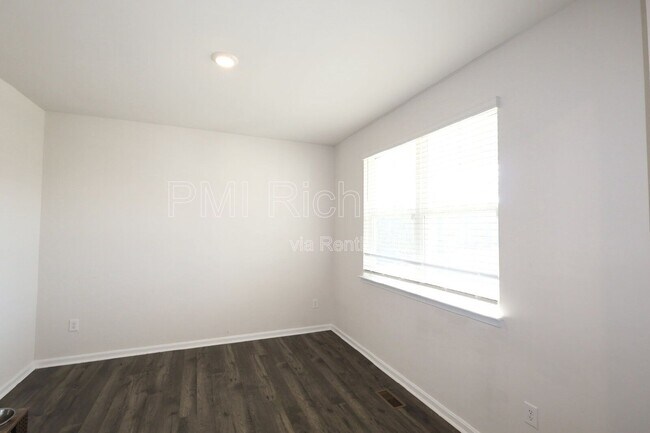 Foto del edificio - 7001 Batten Ct