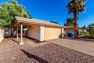 Building Photo - 1949 N Iowa St