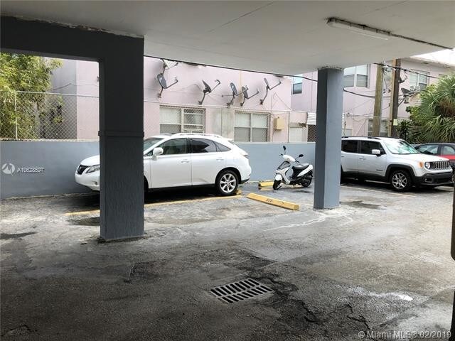 Foto del edificio - 6855 Abbott Ave