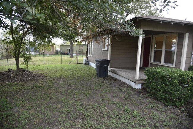 Foto del edificio - 302 S Oneal St