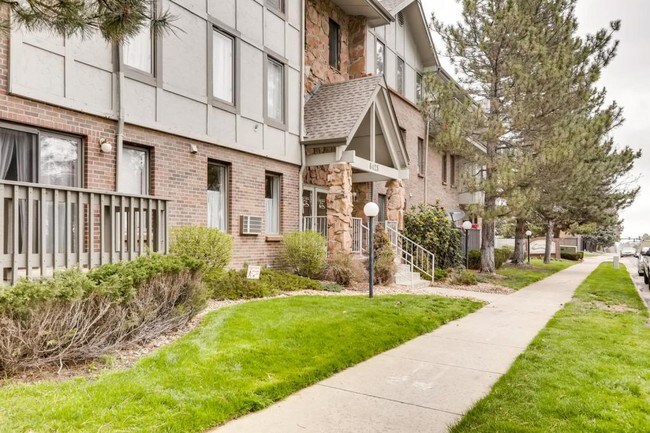 Foto del edificio - 6425 S Dayton St, Apt 107