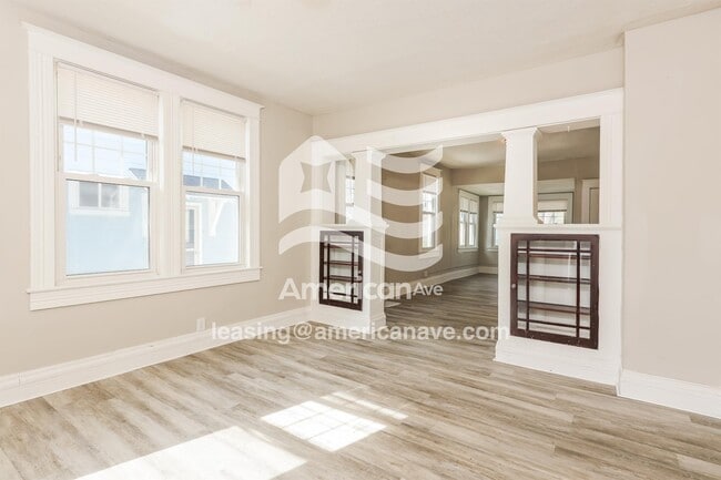 Building Photo - 1317 44th St