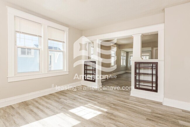 Foto del edificio - 1317 44th St