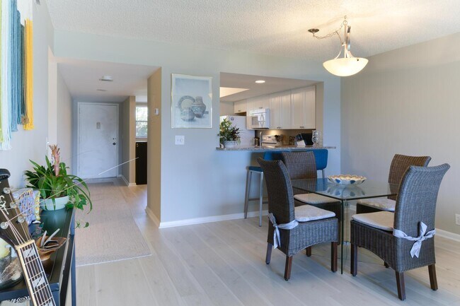 Foto del edificio - 1030 US Highway 1