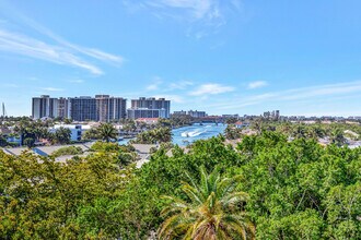 Building Photo - 859 Jeffery St