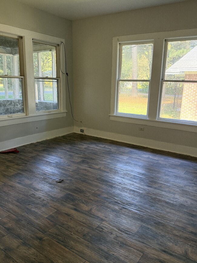 Building Photo - 3903 Polk St