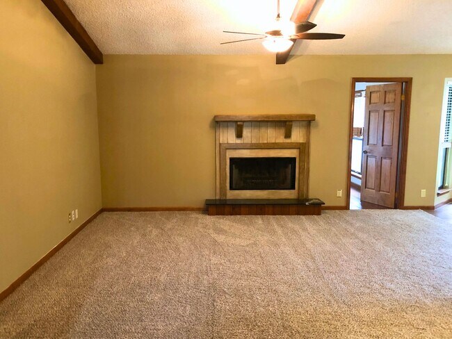 Foto del edificio - 3/2 home with a fenced in yard!