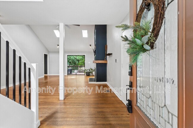 Foto del edificio - 204 Granville Dr