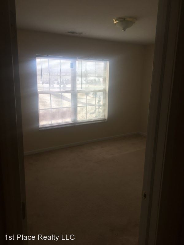 Foto del edificio - 2 br, 2 bath House - 740 hidden spring dr