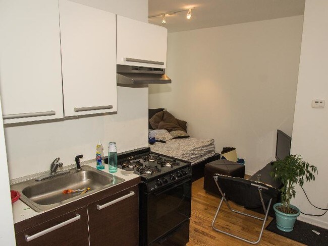 Foto del edificio - 5054 N Winthrop Ave