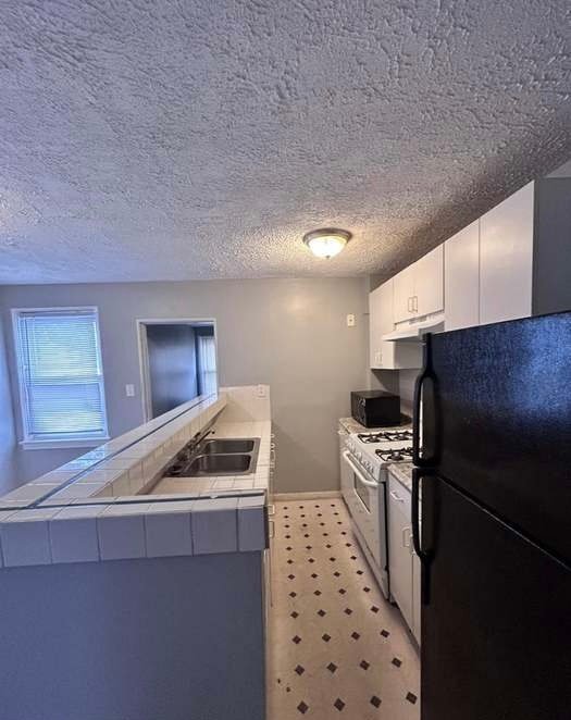 Foto del edificio - 2851 Edgecombe Cir N