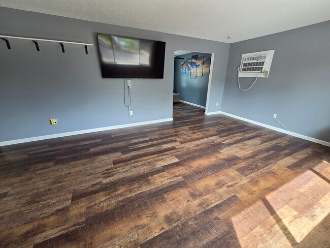 Sala de estar - 629 Tyler St