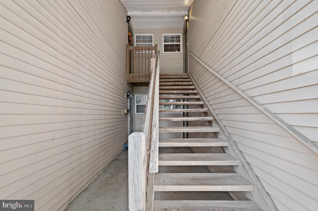 Primary Photo - 1115 Tristram Cir