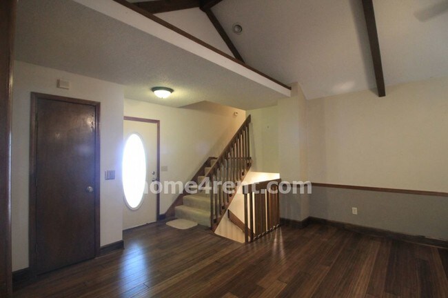 Building Photo - 14016 S Tomahawk Dr