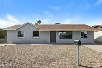 Building Photo - 4301 E Saint Catherine Ave