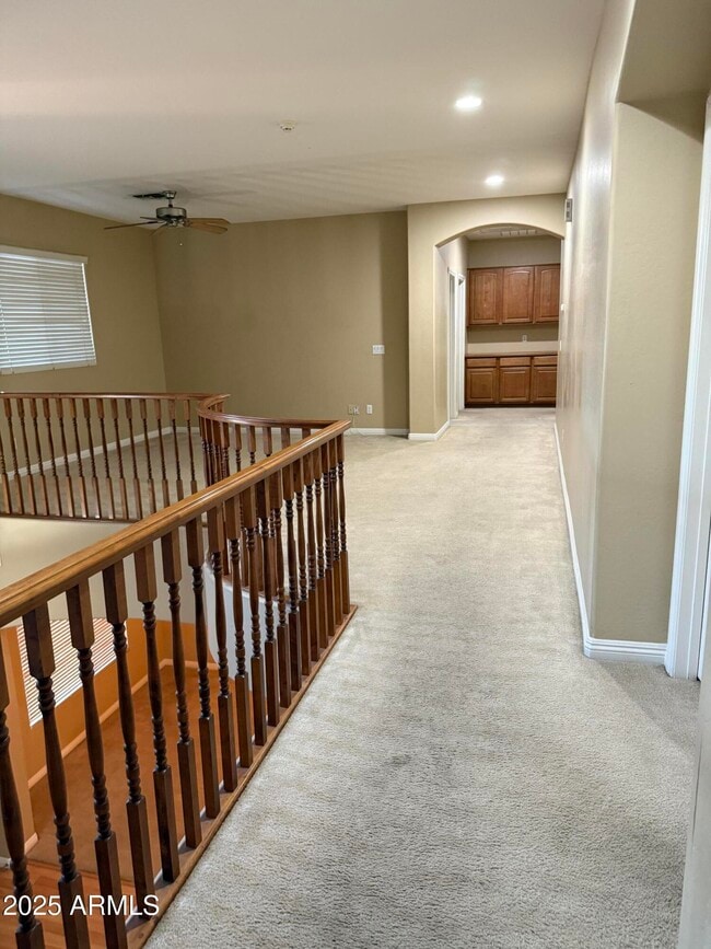 Building Photo - 1816 E Glacier Pl