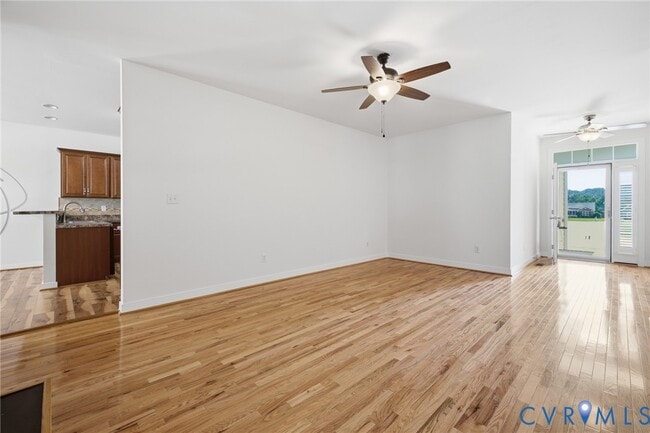 Building Photo - 6613 St Laurence Dr