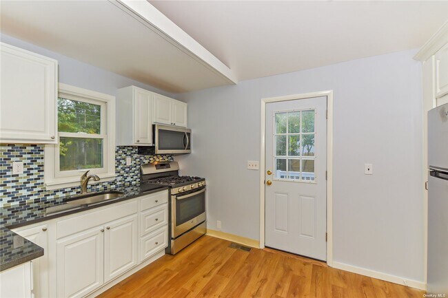 Foto del edificio - 31 East Dr