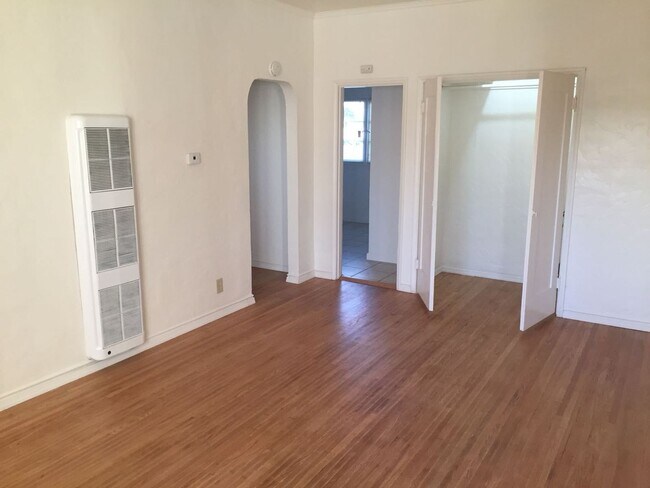 Interior Photo - Beautiful Spanish-Style Building close to ...