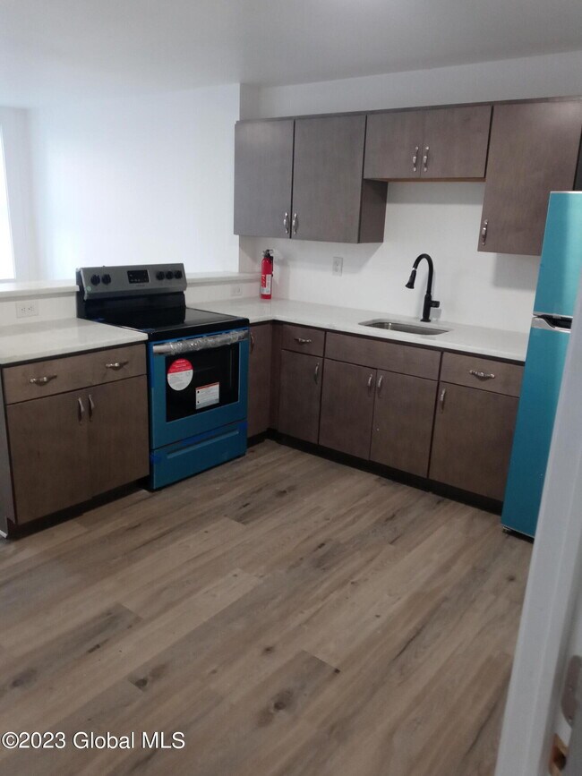 Building Photo - 336 Clinton Ave