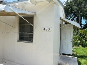 Building Photo - 480 NE 162nd St