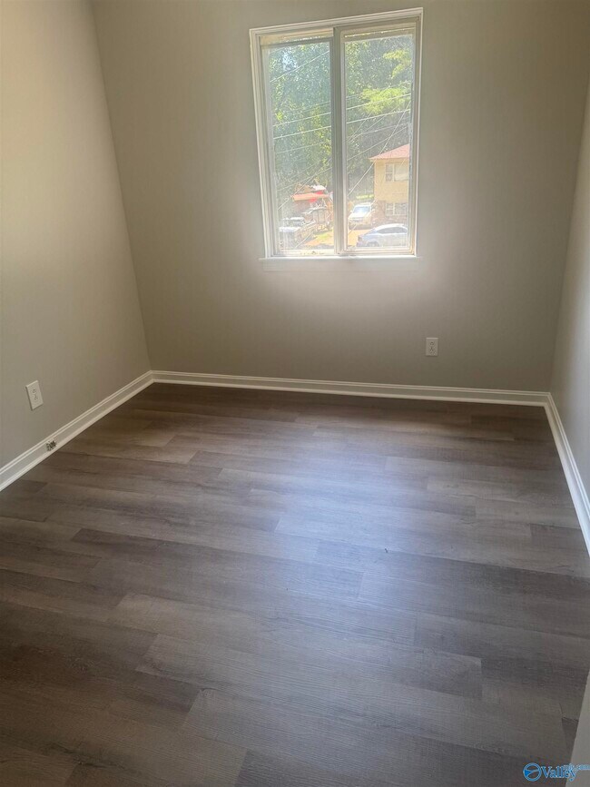 Foto del edificio - 2614 Hanover Dr NW