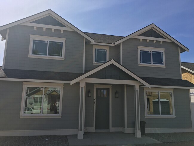 Foto del edificio - 2303 Landon Ln
