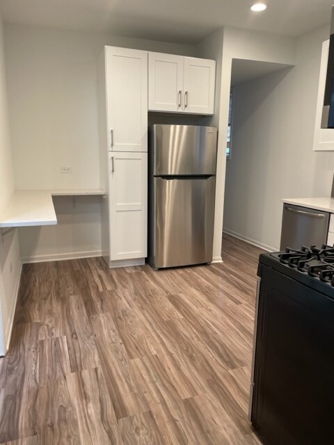 Kitchen #2 - 826 S Claremont Ave