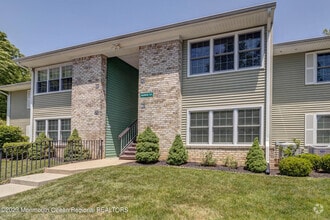 Building Photo - 90 Quince Ct