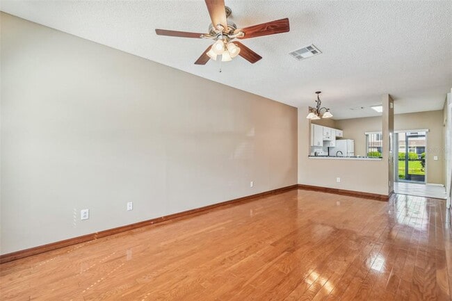 Foto del edificio - 6355 Bayside Key Dr