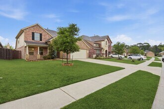 Building Photo - 22014 Pheasant Bend Ln
