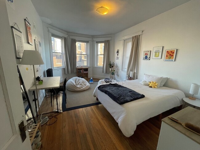 Building Photo - 65 Saint Marys St