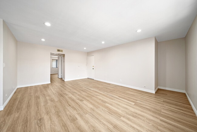 Building Photo - 1624 S 3rd St