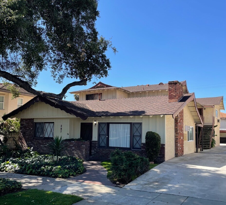 Foto principal - 307 N Curtis Ave