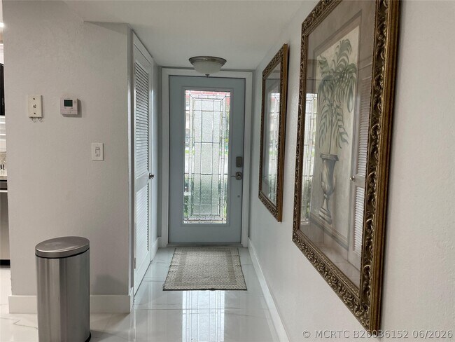 Foto del edificio - 9420 S Hollybrook Lake Dr