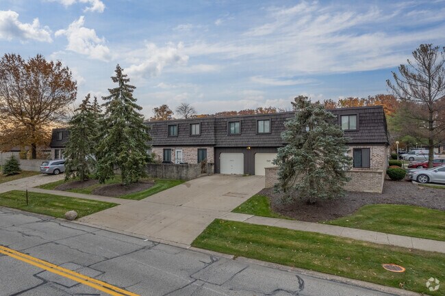 Building Photo - 837 Tollis Pky